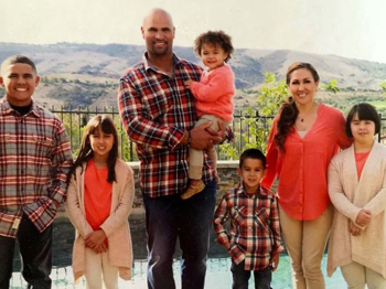 Baseball star Pujols says he's 100% committed to Jesus